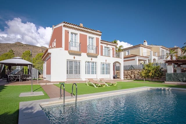 5 quarto Moradia para venda em Finestrat com piscina garagem - 810 000 € (Ref: 9560776)