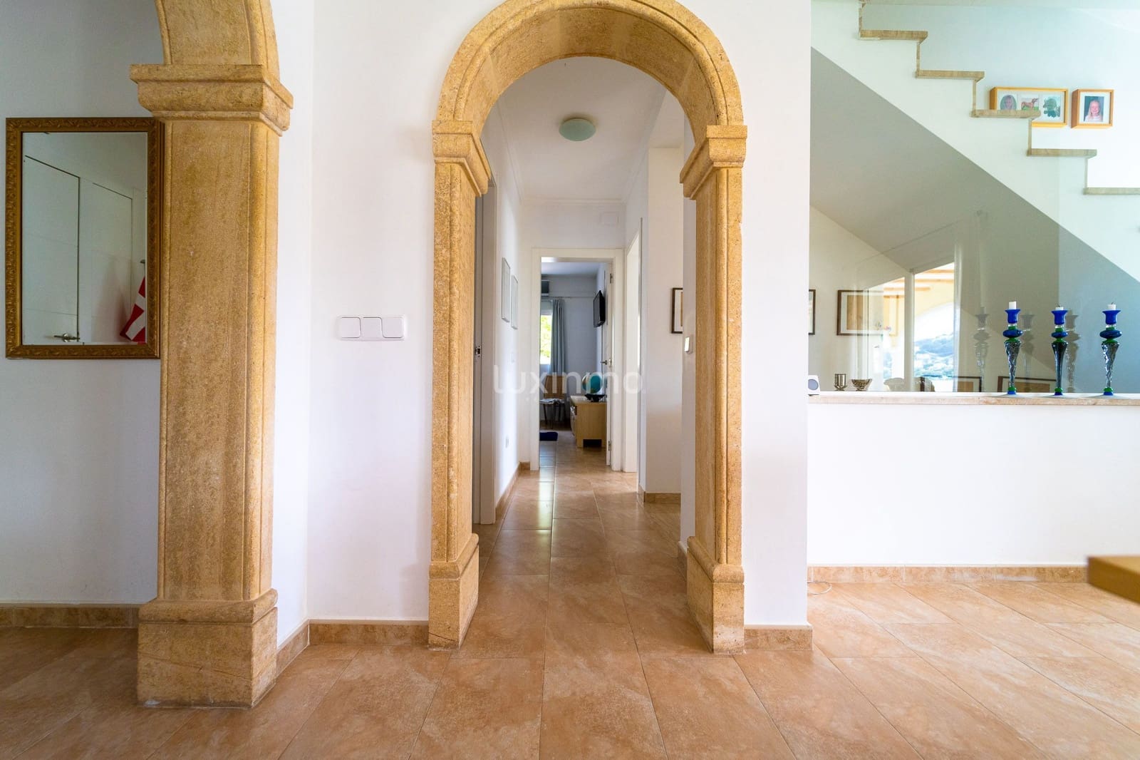 4 bedroom Villa for sale in Teulada with pool garage - € 850,000 (Ref: 9564228)