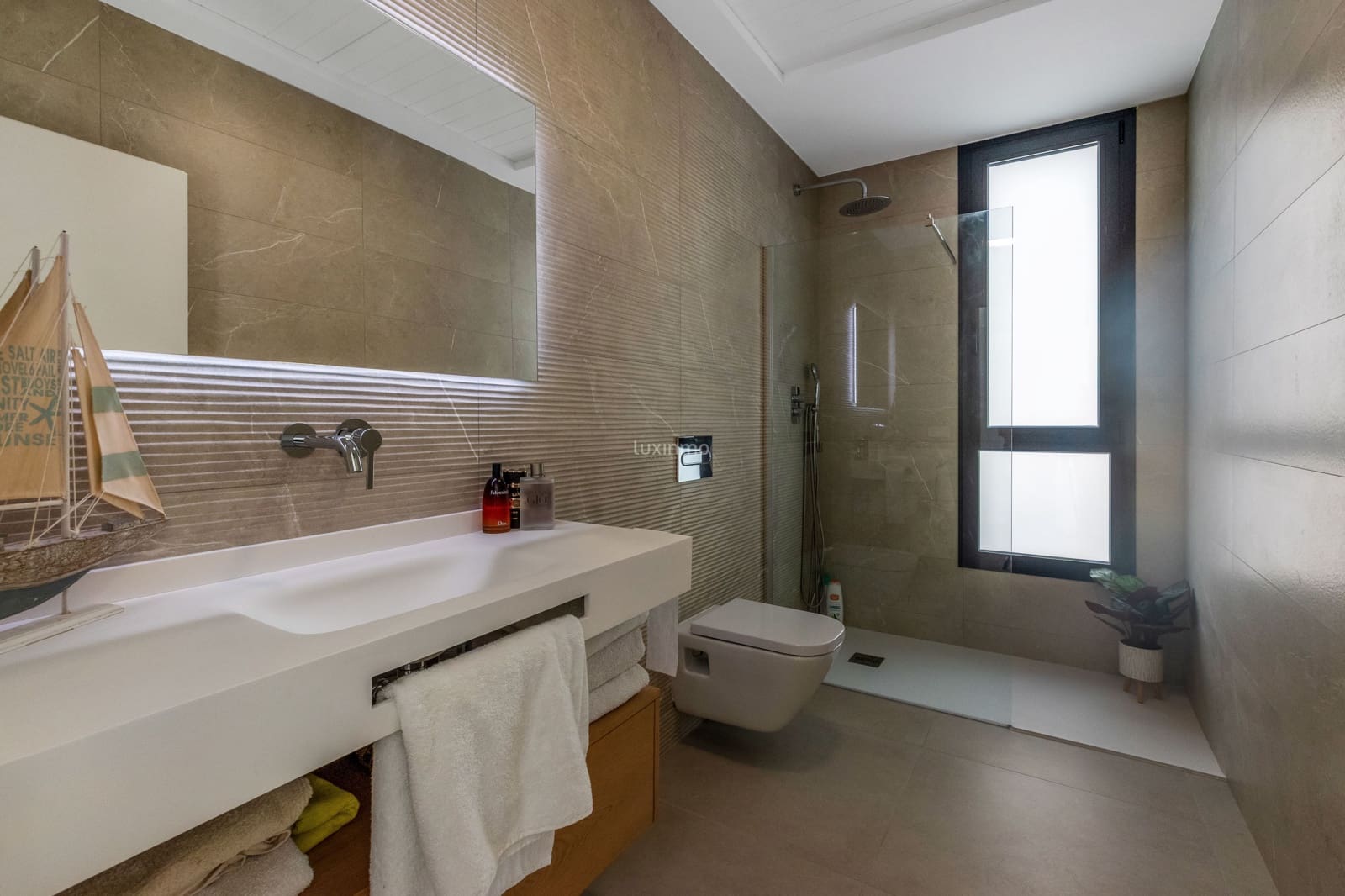 3 makuuhuone Huvila myytävänä paikassa Finestrat mukana uima-altaan 
autotalli - 795 000 € (Ref: 9569993)