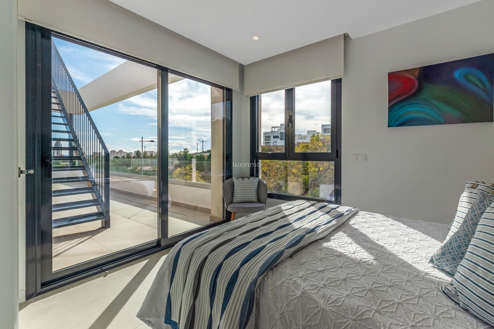 3 makuuhuone Huvila myytävänä paikassa Finestrat mukana uima-altaan 
autotalli - 795 000 € (Ref: 9569993)