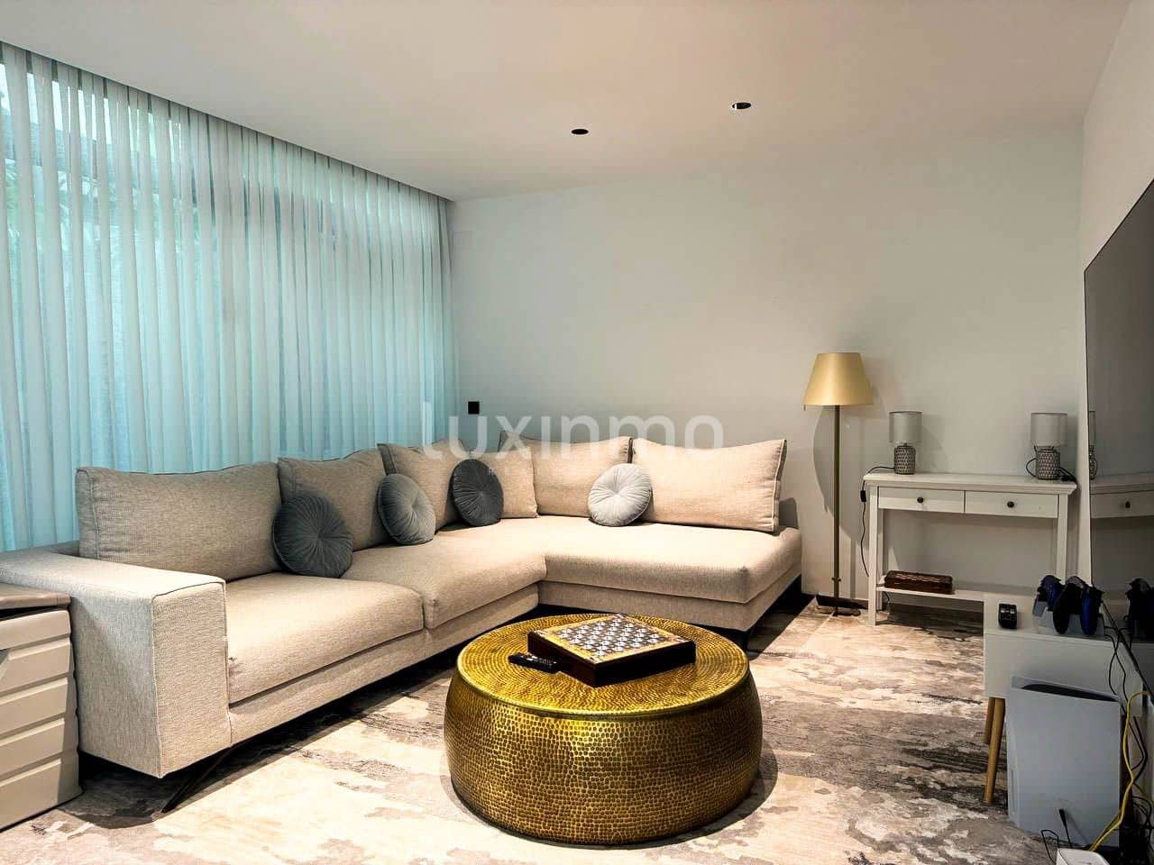 5 soveværelse Villa til leje i La Nucia med swimmingpool garage - € 8.000 (Ref: 9573680)