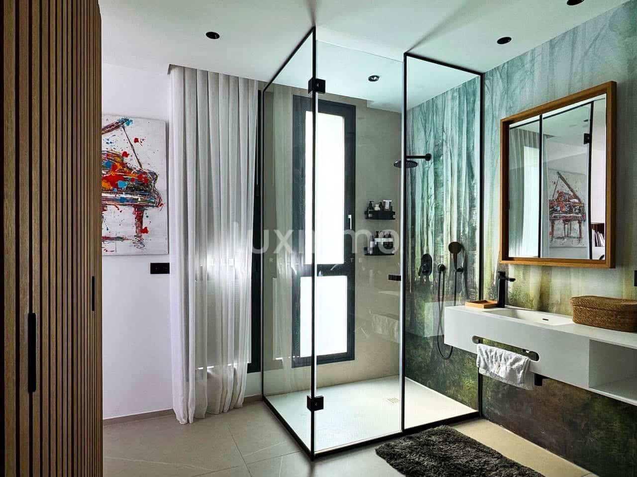 5 soveværelse Villa til leje i La Nucia med swimmingpool garage - € 8.000 (Ref: 9573680)