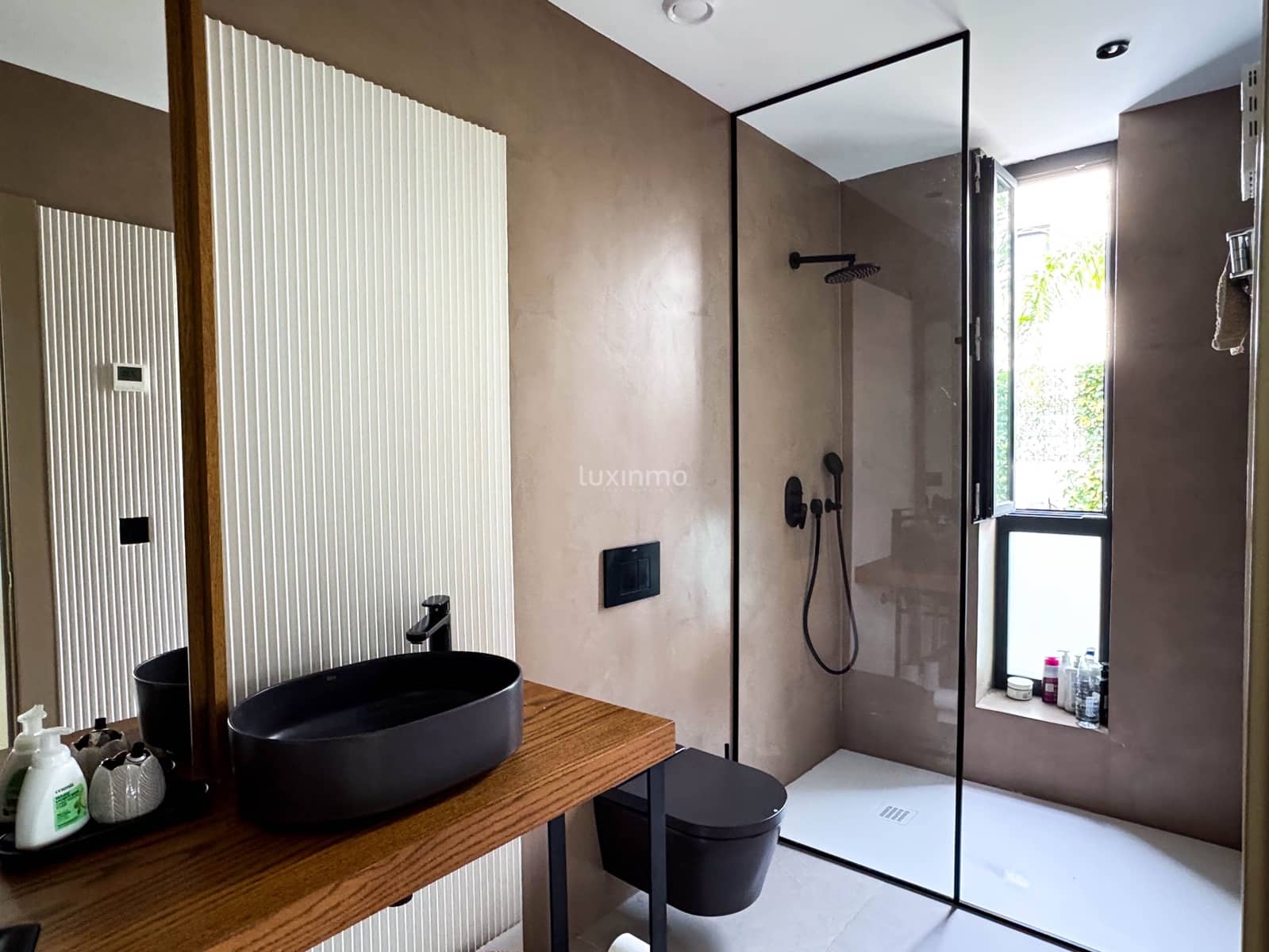 5 soveværelse Villa til leje i La Nucia med swimmingpool garage - € 8.000 (Ref: 9573680)