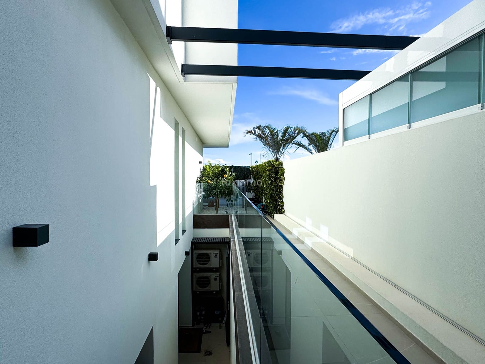 5 soveværelse Villa til leje i La Nucia med swimmingpool garage - € 8.000 (Ref: 9573680)