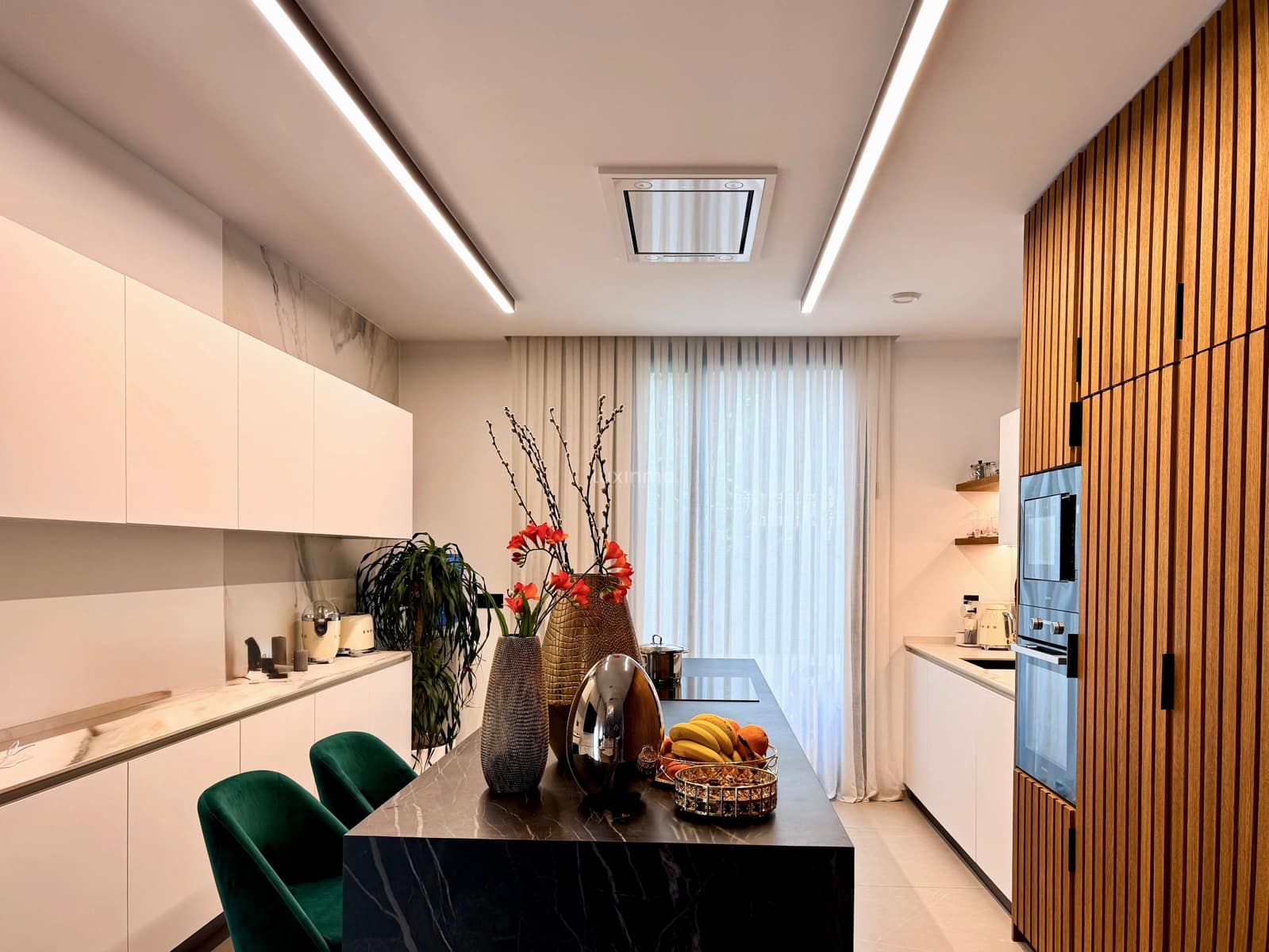 5 soveværelse Villa til leje i La Nucia med swimmingpool garage - € 8.000 (Ref: 9573680)