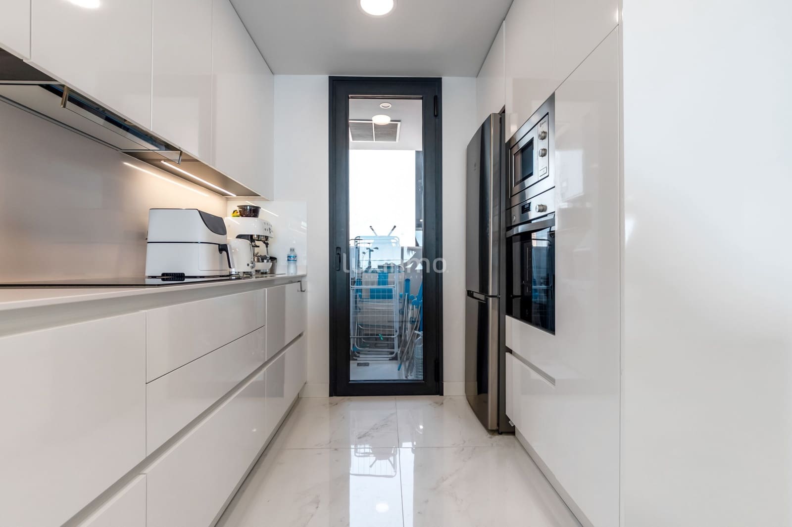 3 soveværelse Lejlighed til salg i Benidorm med swimmingpool garage - € 789.000 (Ref: 9573729)