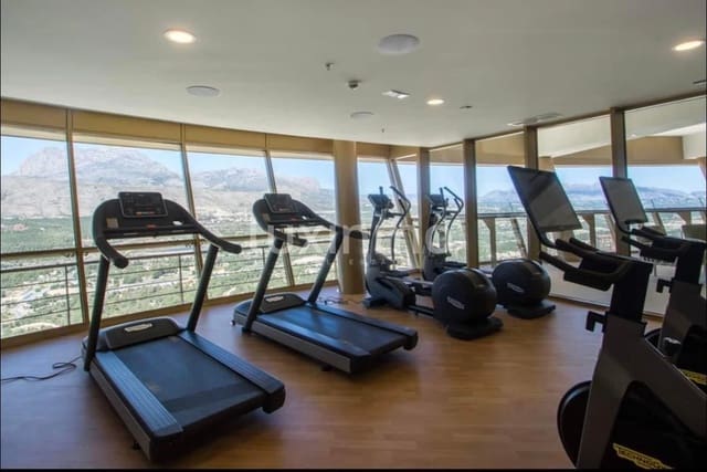 2 sovrum Lägenhet till salu i Benidorm med pool garage - 477 225 € (Ref: 9573734)