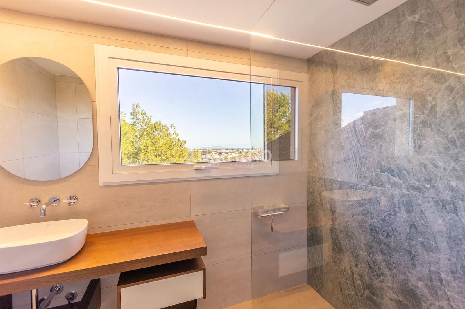 4 quarto Moradia para venda em Muchamiel / Mutxamel com piscina garagem - 739 000 € (Ref: 9573756)