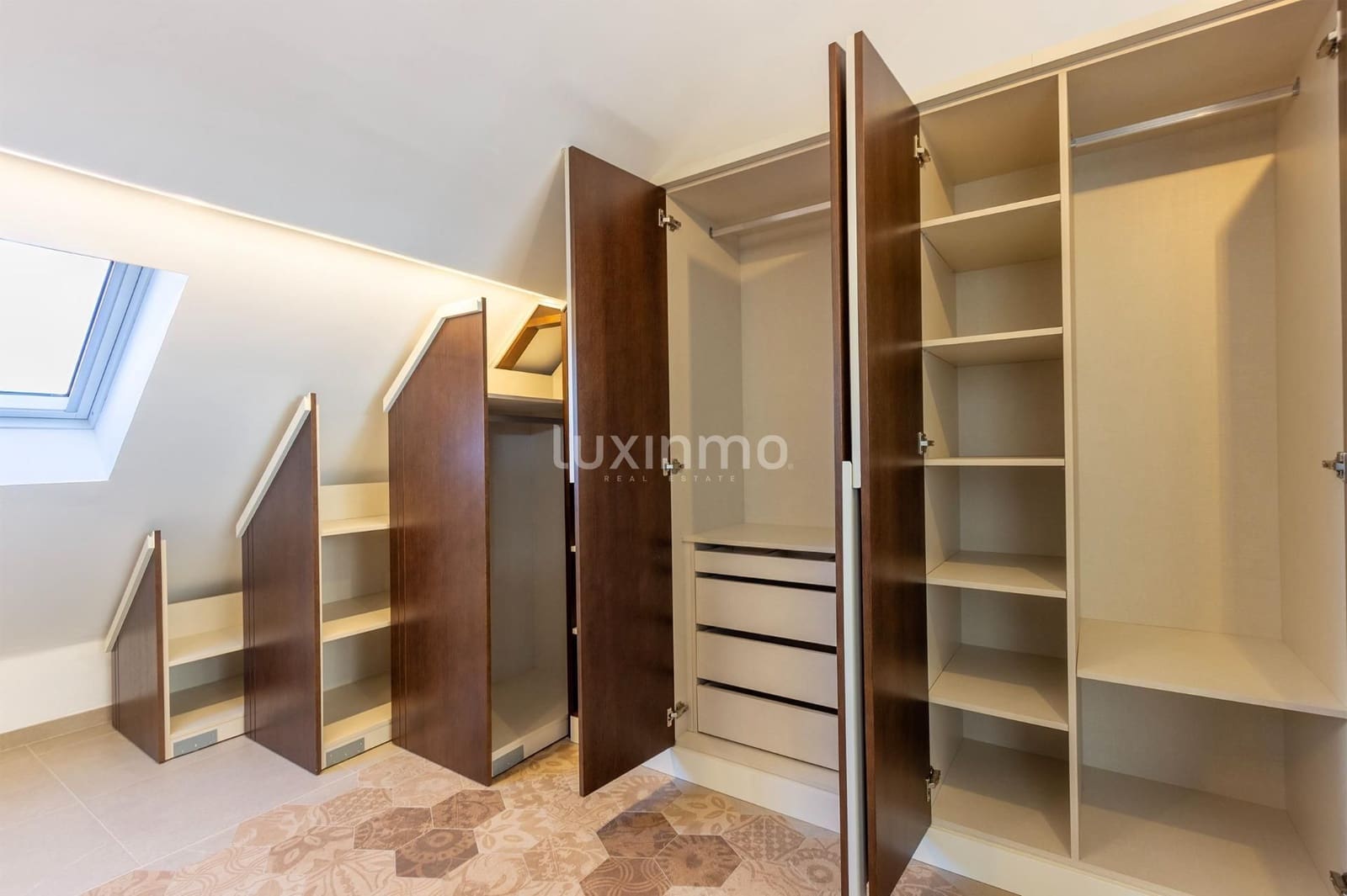 4 quarto Moradia para venda em Muchamiel / Mutxamel com piscina garagem - 739 000 € (Ref: 9573756)