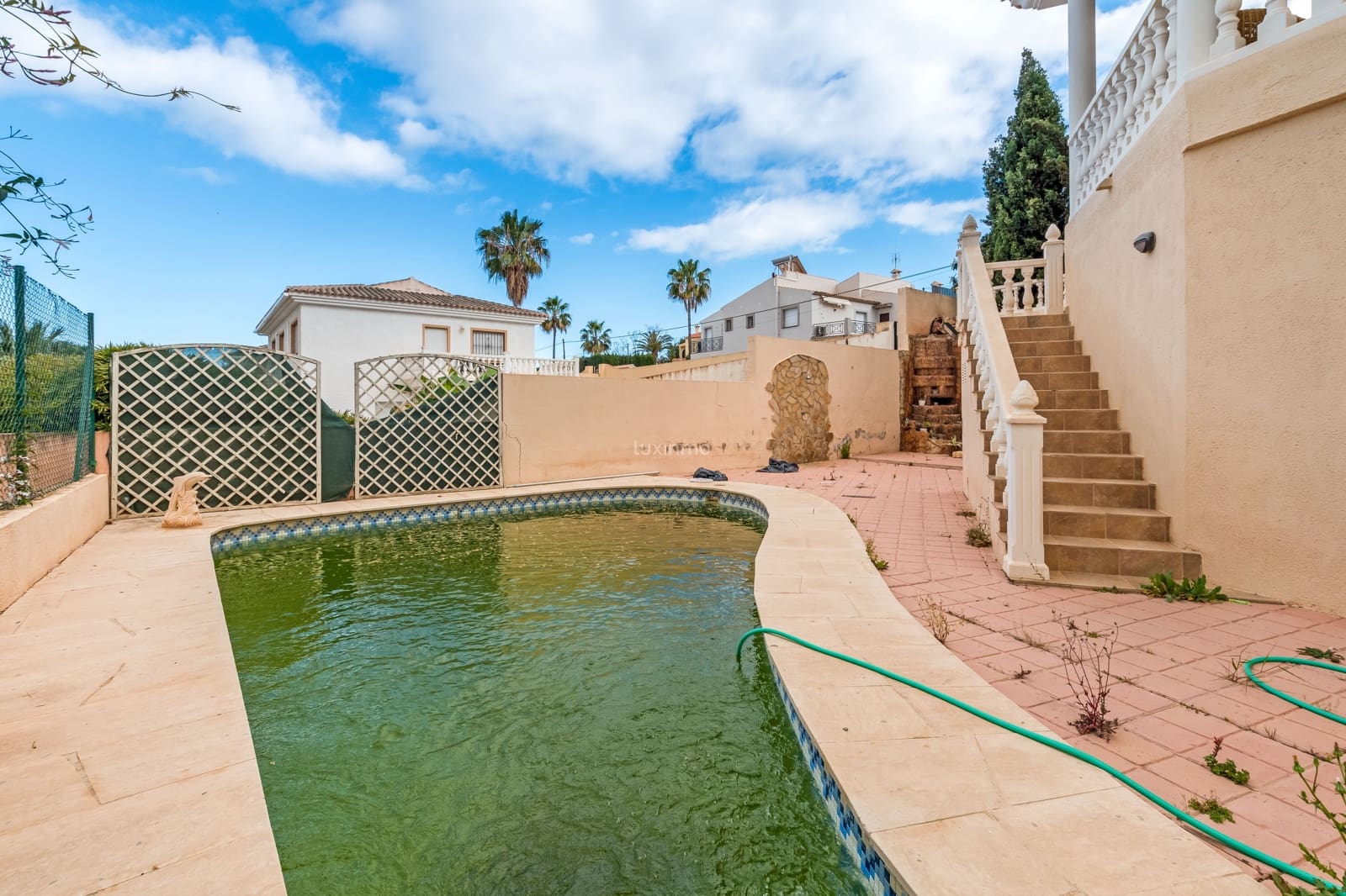 Chalet de 5 habitaciones en Alfaz del Pi / L'Alfàs del Pi en venta con piscina garaje - 588.000 € (Ref: 9573766)