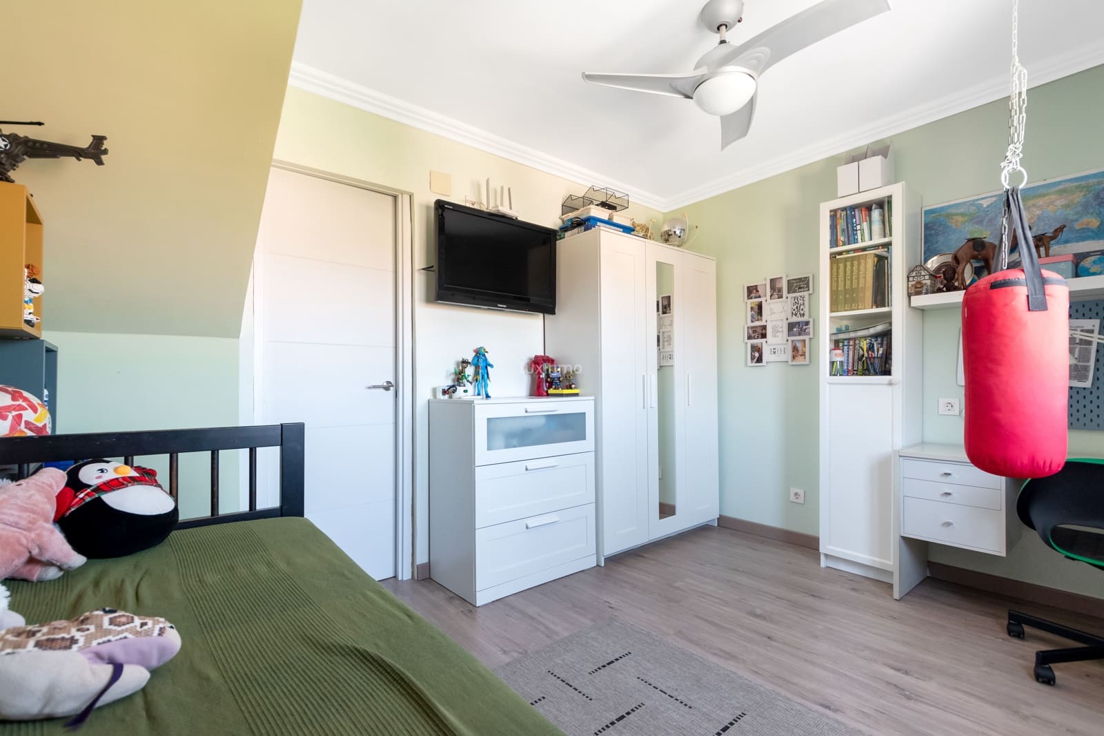 4 sovrum Lägenhet till salu i Benidorm med pool - 369 000 € (Ref: 9575480)