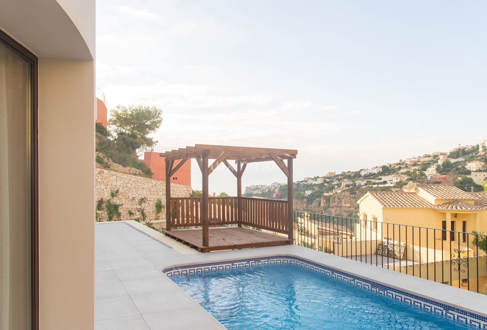4 bedroom Villa for sale in Benitachell / Benitatxell with pool garage - € 749,000 (Ref: 9575494)
