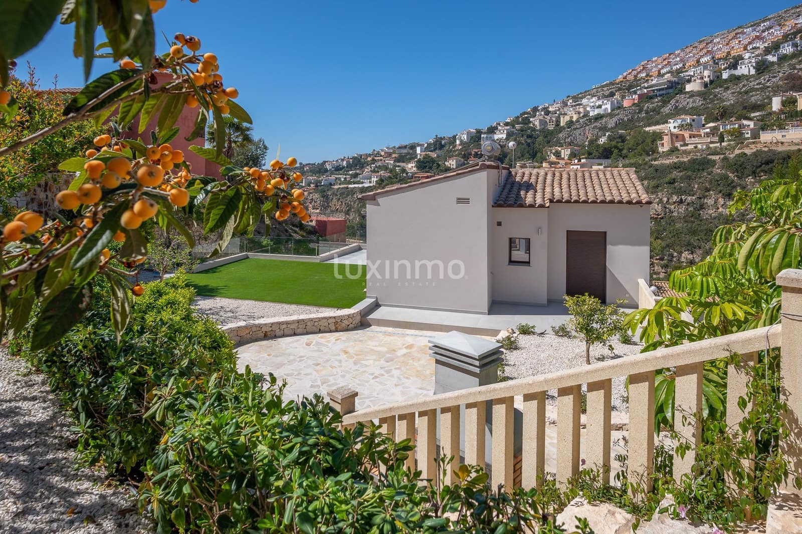 4 bedroom Villa for sale in Benitachell / Benitatxell with pool garage - € 749,000 (Ref: 9575494)
