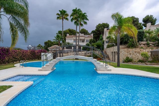 4 Zimmer Villa zu verkaufen in Teulada Pueblo, Teulada-Moraira mit Pool Garage - 460.000 € (Ref: 9578323)