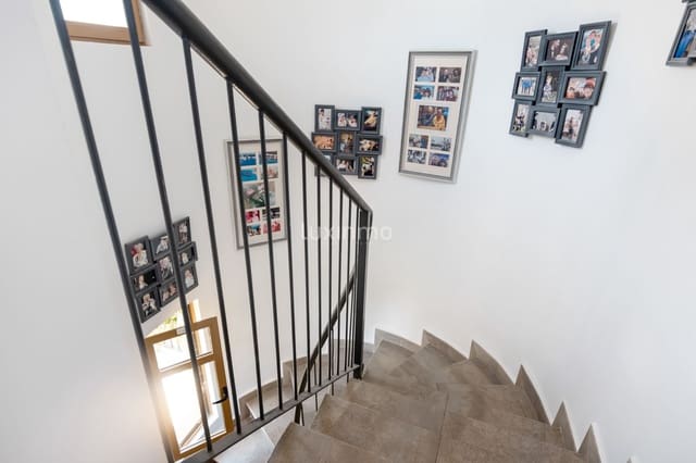 3 sovrum Villa till salu i Finestrat med pool garage - 625 000 € (Ref: 9581449)