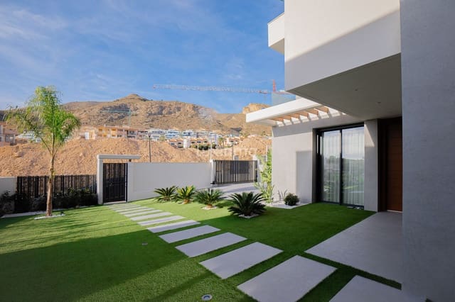 3 quarto Moradia para venda em Finestrat com piscina garagem - 870 000 € (Ref: 9581454)