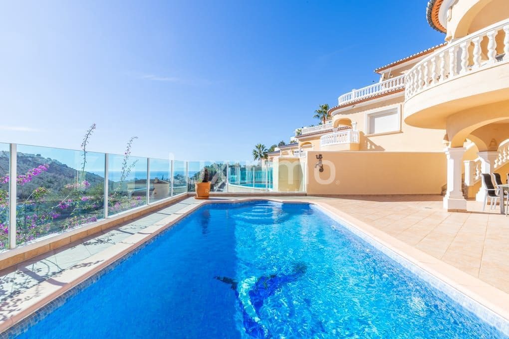 3 bedroom Villa for rent in Benitachell / Benitatxell with pool garage - € 2,200 (Ref: 9584450)