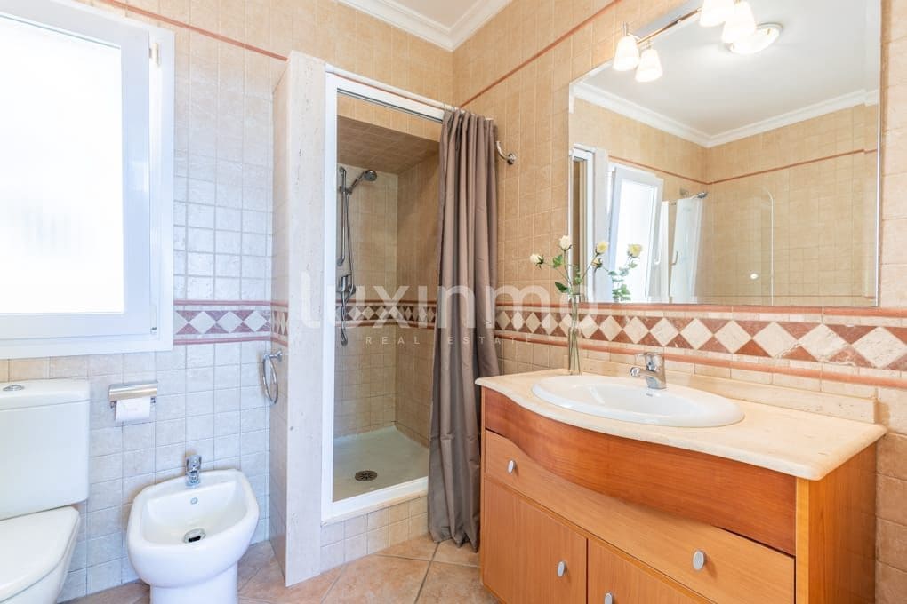 3 bedroom Villa for rent in Benitachell / Benitatxell with pool garage - € 2,200 (Ref: 9584450)