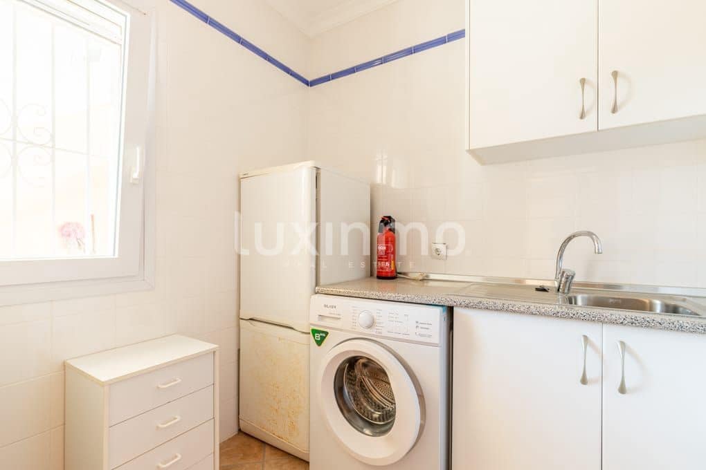 3 bedroom Villa for rent in Benitachell / Benitatxell with pool garage - € 2,200 (Ref: 9584450)