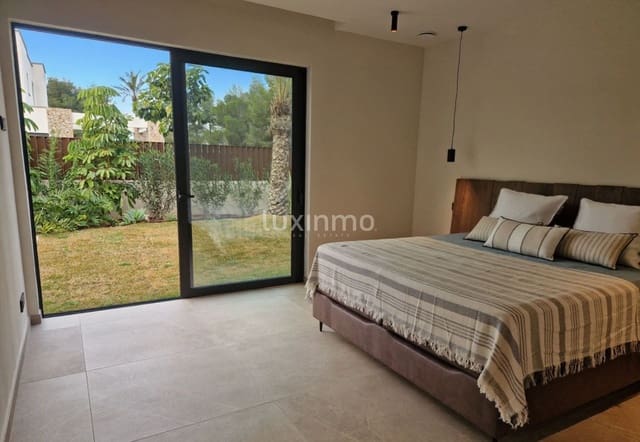 3 soveværelse Villa til salg i Javea / Xàbia med swimmingpool - € 1.749.000 (Ref: 9587996)