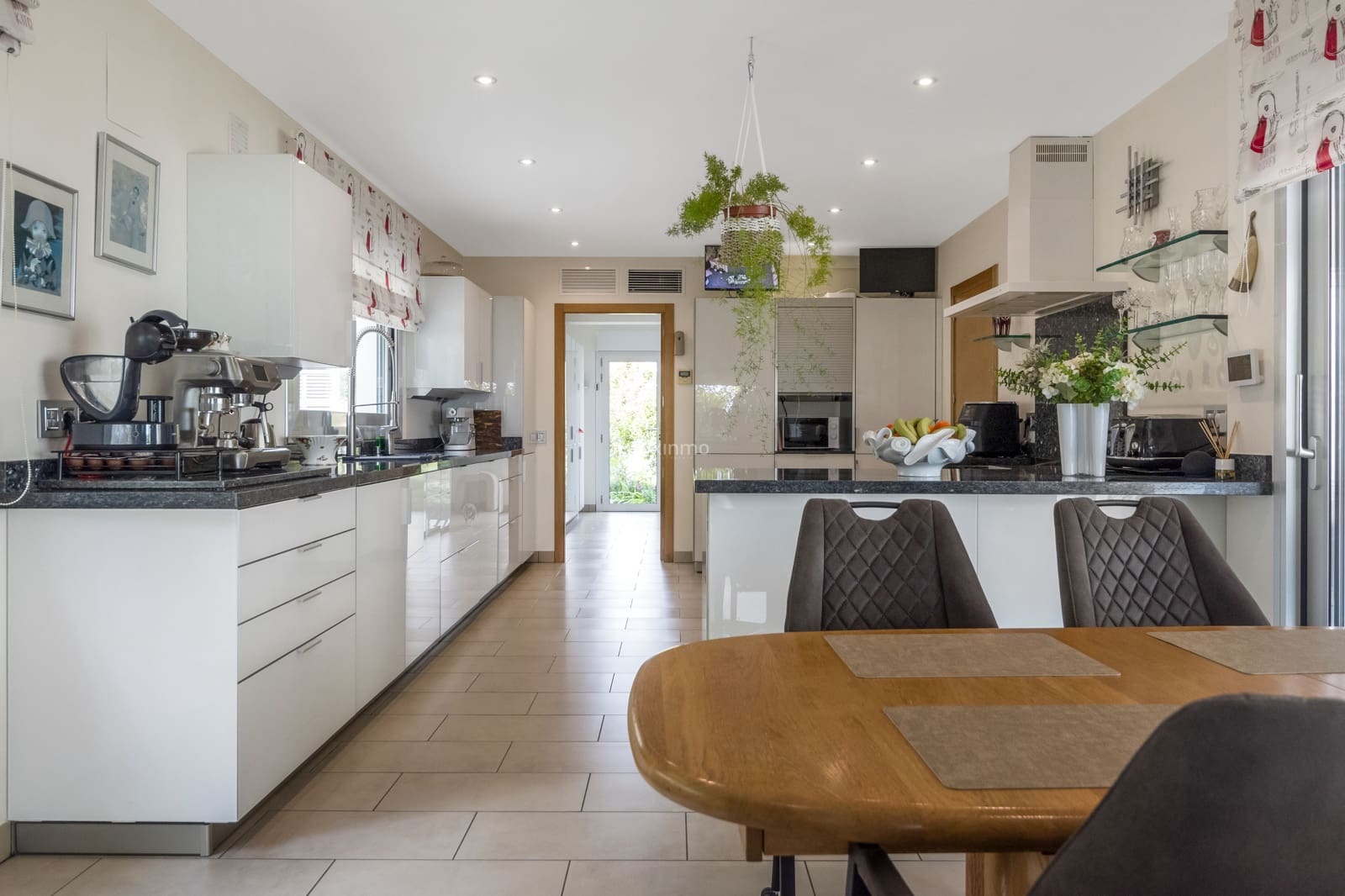 3 soverom Villa til salgs i Calpe / Calp med svømmebasseng garasje - € 4 200 000 (Ref: 9587998)