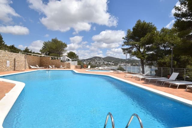 3 soverom Penthouse til salgs i Ibiza by med svømmebasseng garasje - € 3 050 000 (Ref: 9597186)