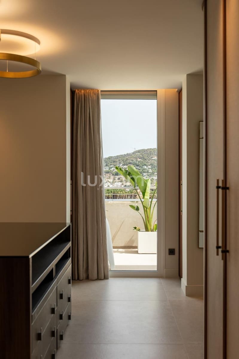 3 soveværelse Penthouse til salg i Ibiza by med swimmingpool garage - € 2.950.000 (Ref: 9597187)