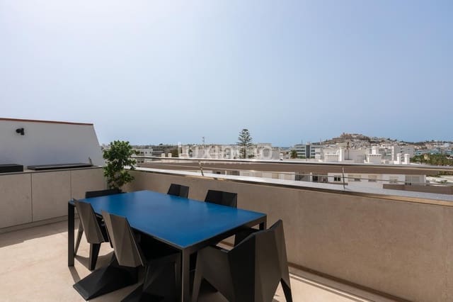 3 soverom Penthouse til salgs i Ibiza by med svømmebasseng garasje - € 2 950 000 (Ref: 9597187)