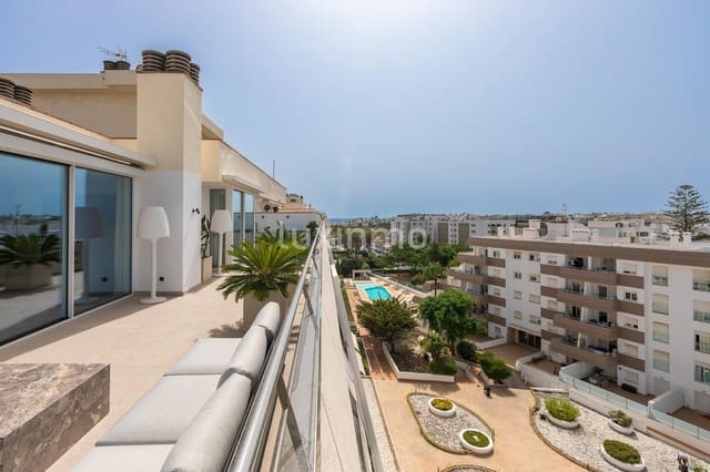 3 soverom Penthouse til salgs i Ibiza by med svømmebasseng garasje - € 2 950 000 (Ref: 9597187)