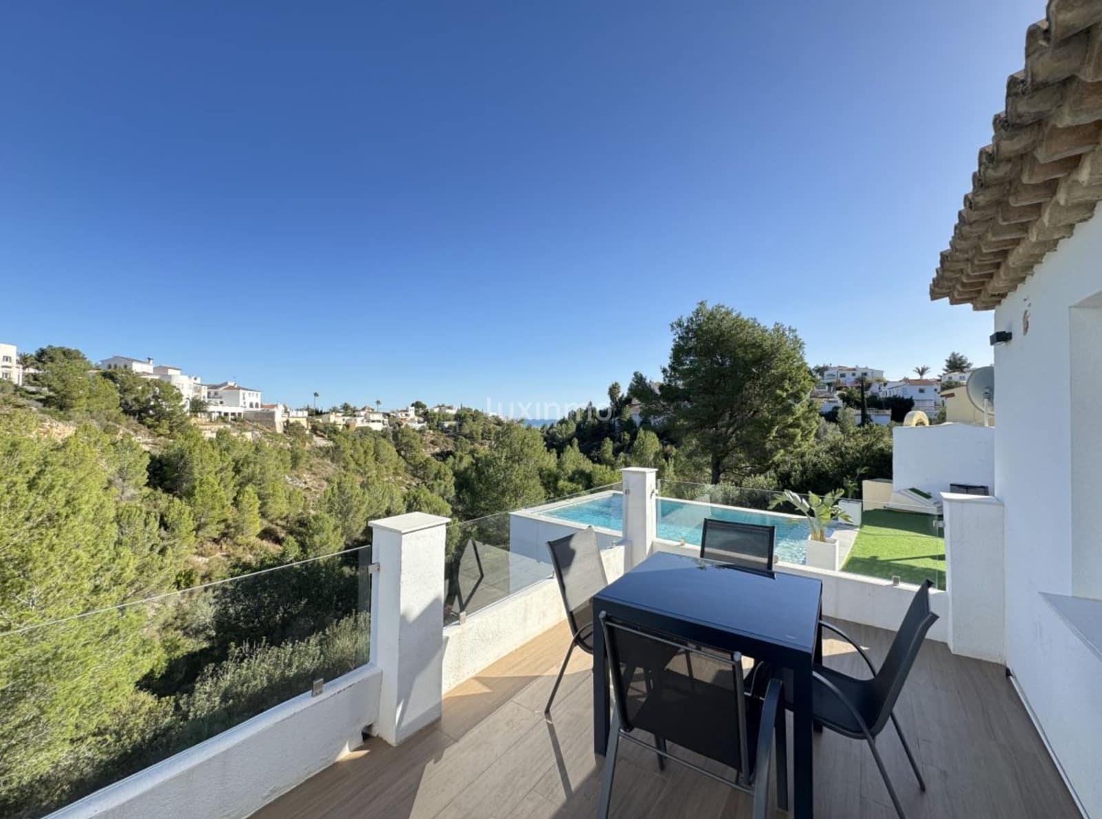 Chalet de 4 habitaciones en Dénia en venta con piscina - 480.000 € (Ref: 9597192)