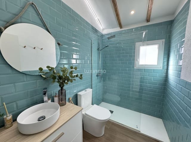 Chalet de 4 habitaciones en Dénia en venta con piscina - 480.000 € (Ref: 9597192)