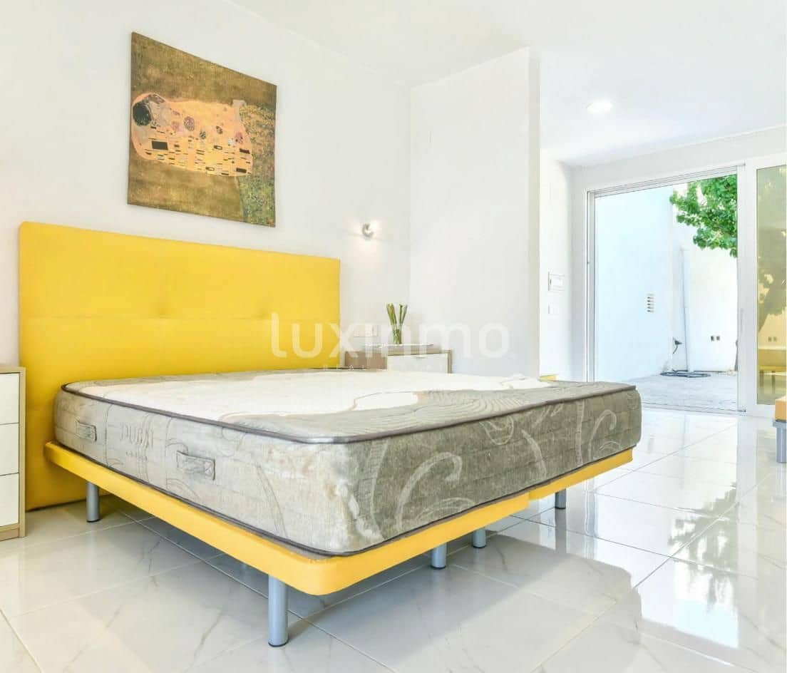 5 makuuhuone Huvila myytävänä paikassa Calpe / Calp mukana uima-altaan 
autotalli - 1 650 000 € (Ref: 9597194)