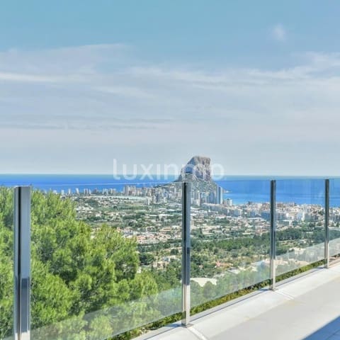 5 makuuhuone Huvila myytävänä paikassa Calpe / Calp mukana uima-altaan 
autotalli - 1 650 000 € (Ref: 9597194)