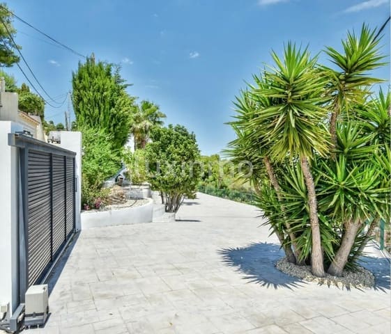 5 makuuhuone Huvila myytävänä paikassa Calpe / Calp mukana uima-altaan 
autotalli - 1 650 000 € (Ref: 9597194)