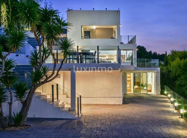 5 makuuhuone Huvila myytävänä paikassa Calpe / Calp mukana uima-altaan 
autotalli - 1 650 000 € (Ref: 9597194)