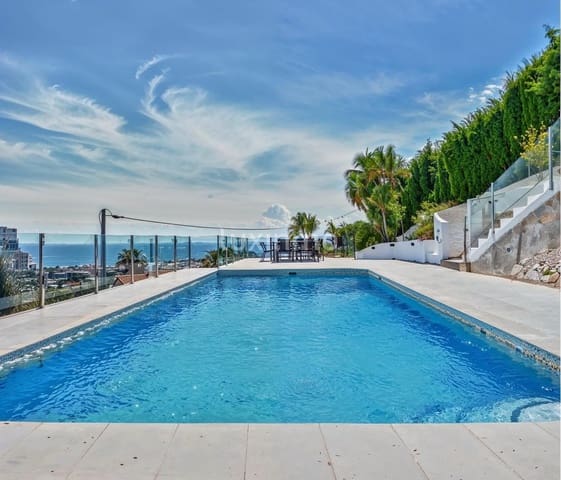 5 makuuhuone Huvila myytävänä paikassa Calpe / Calp mukana uima-altaan 
autotalli - 1 650 000 € (Ref: 9597194)