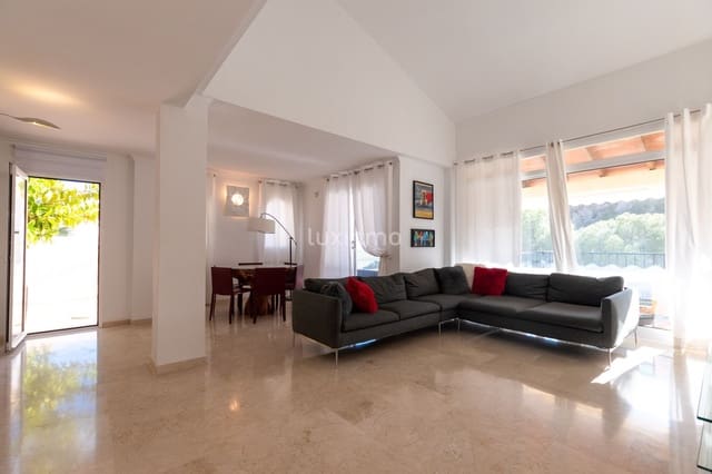 4 camera da letto Villa in vendita in Altea con piscina garage - 650.000 € (Rif: 9597229)