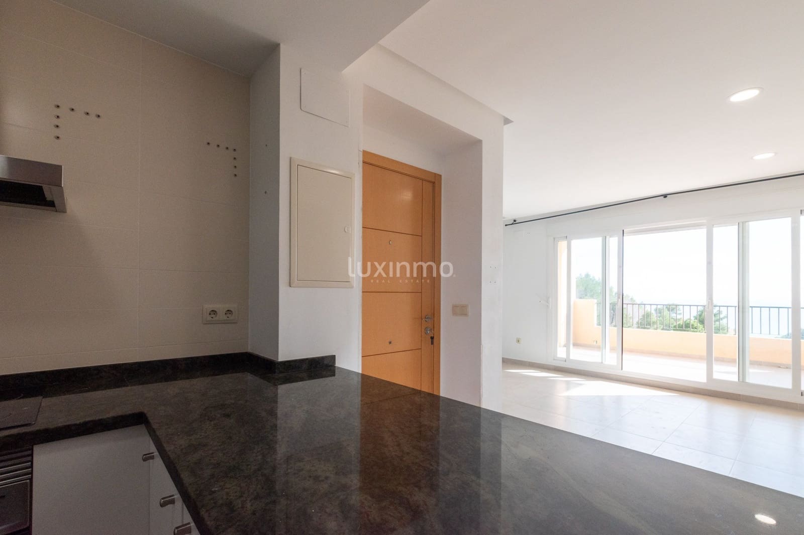 2 bedroom Flat for sale in Altea with pool garage - € 280,000 (Ref: 9597230)