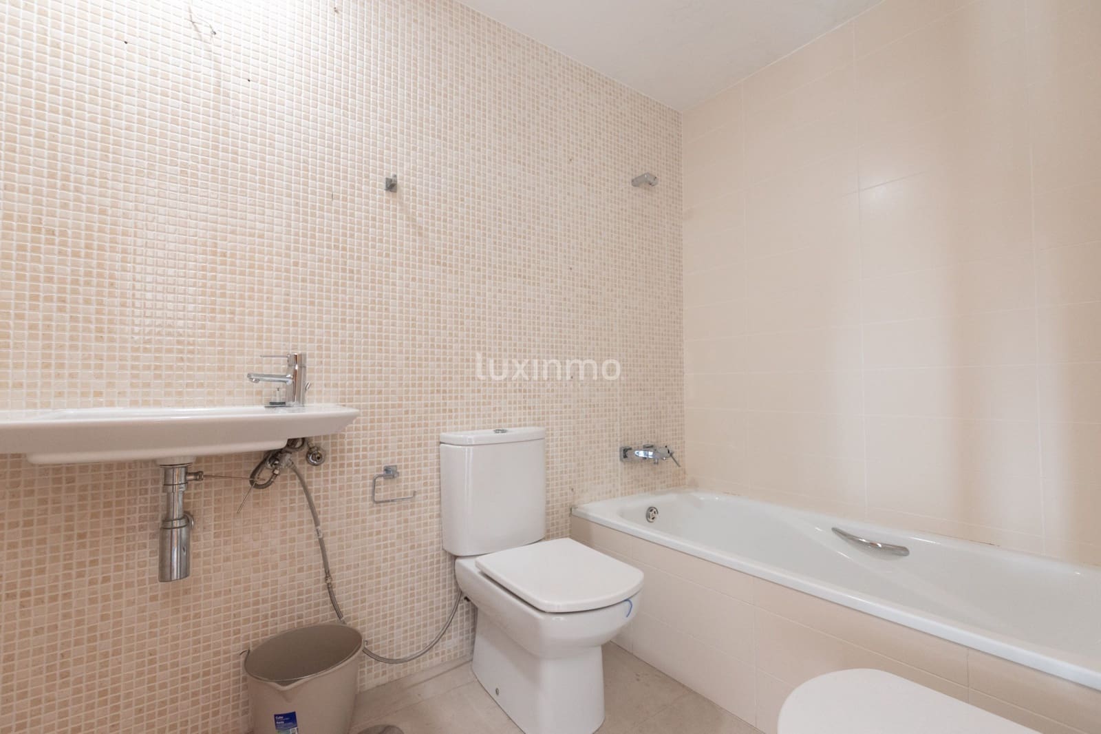 2 bedroom Flat for sale in Altea with pool garage - € 280,000 (Ref: 9597230)