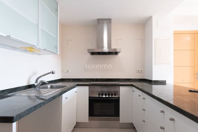 2 bedroom Flat for sale in Altea with pool garage - € 280,000 (Ref: 9597230)