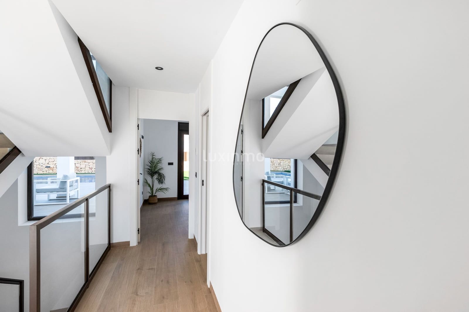 4 makuuhuone Huvila myytävänä paikassa Finestrat mukana uima-altaan 
autotalli - 865 000 € (Ref: 9597232)