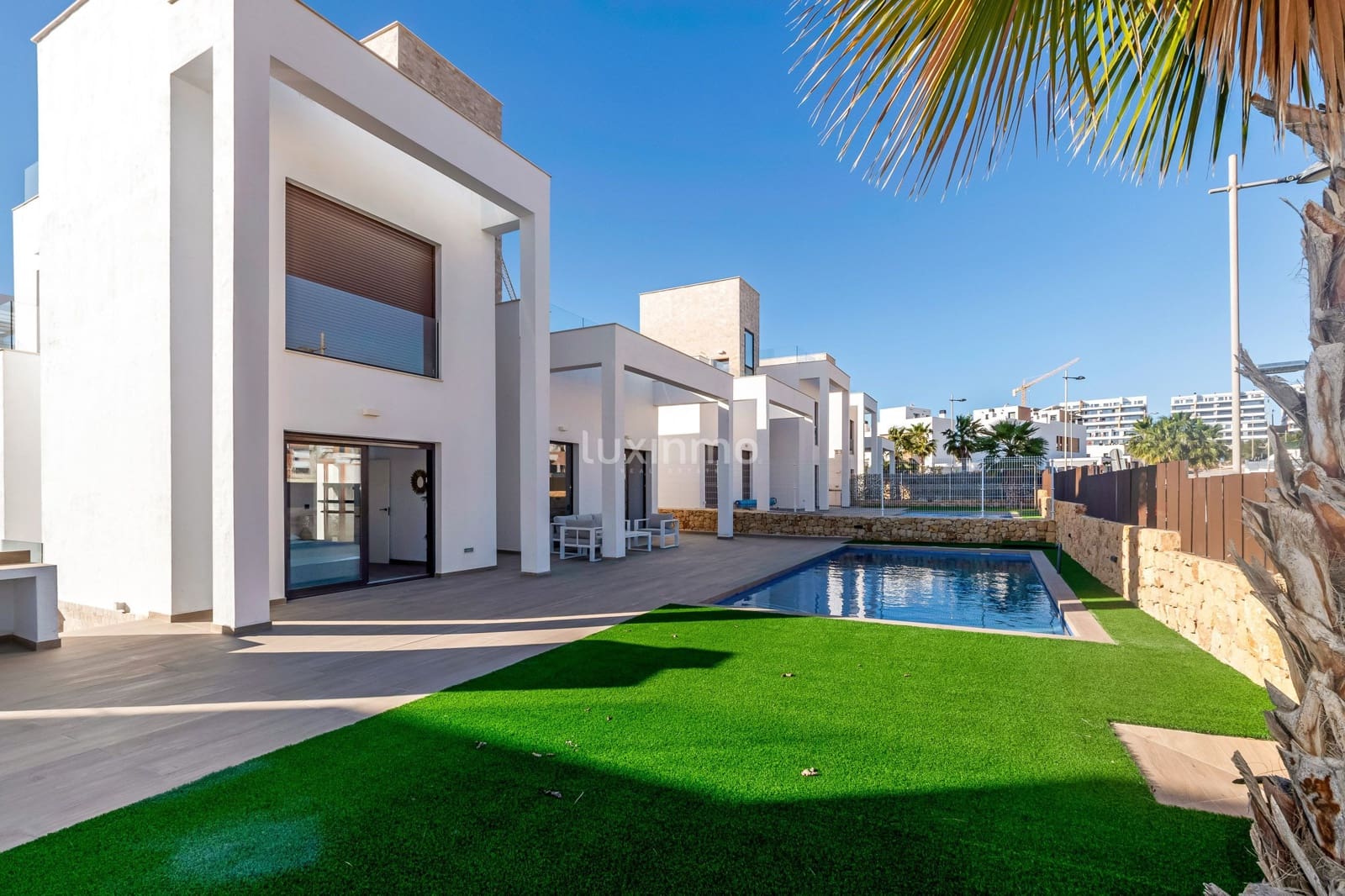 4 makuuhuone Huvila myytävänä paikassa Finestrat mukana uima-altaan 
autotalli - 865 000 € (Ref: 9597232)