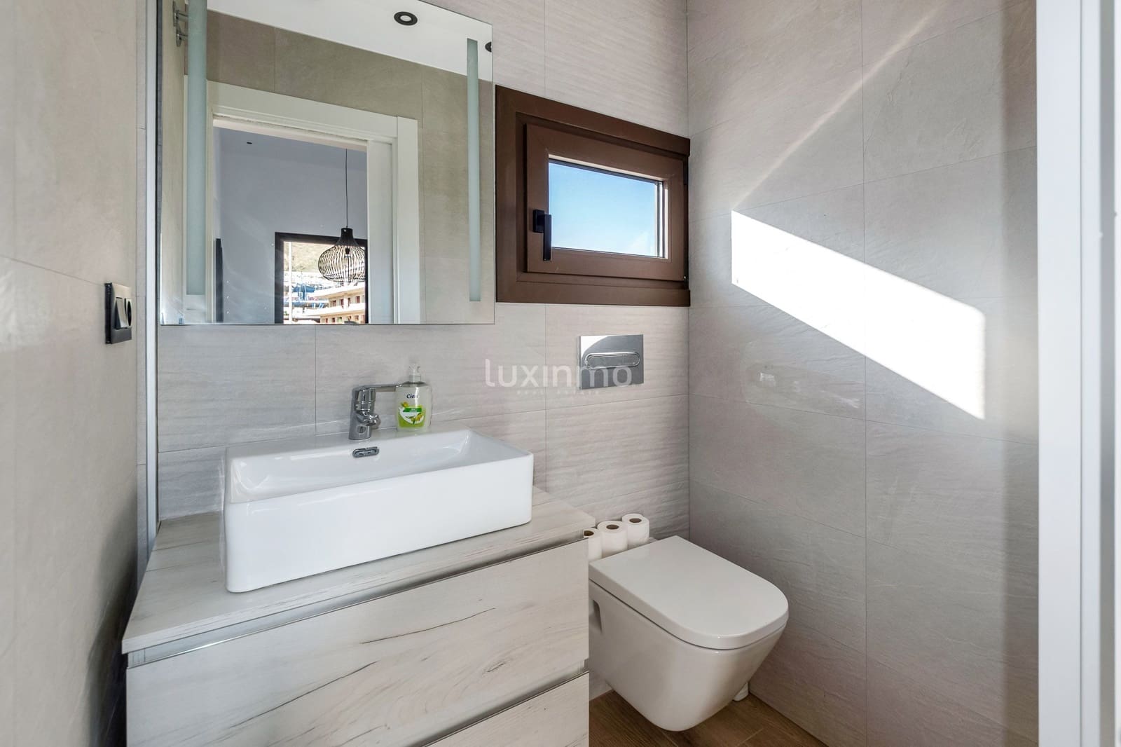 4 makuuhuone Huvila myytävänä paikassa Finestrat mukana uima-altaan 
autotalli - 865 000 € (Ref: 9597232)