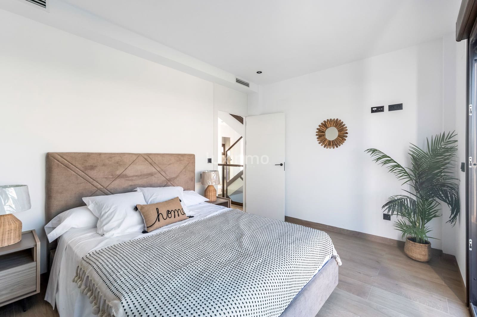 4 makuuhuone Huvila myytävänä paikassa Finestrat mukana uima-altaan 
autotalli - 865 000 € (Ref: 9597232)