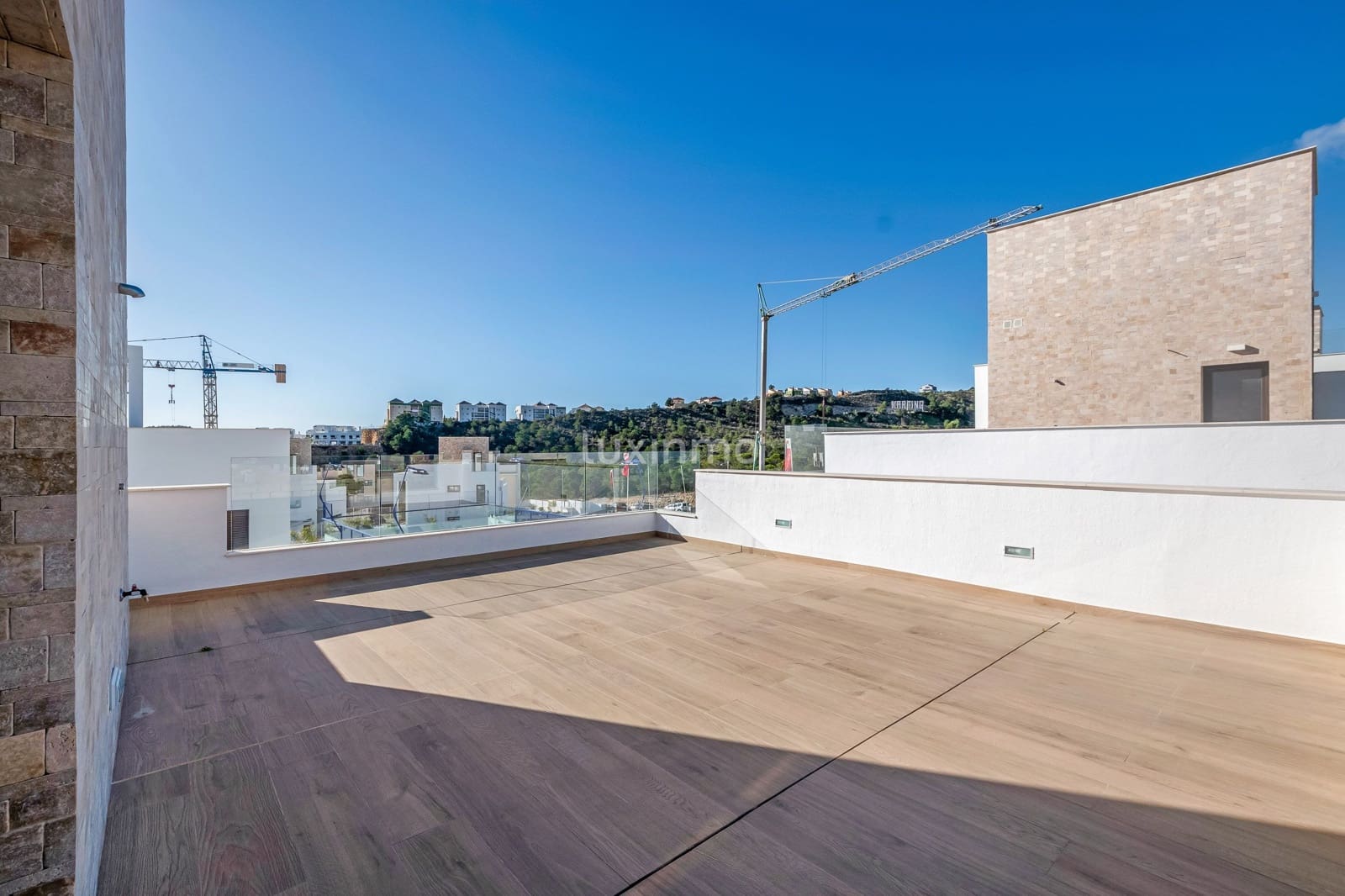 4 makuuhuone Huvila myytävänä paikassa Finestrat mukana uima-altaan 
autotalli - 865 000 € (Ref: 9597232)