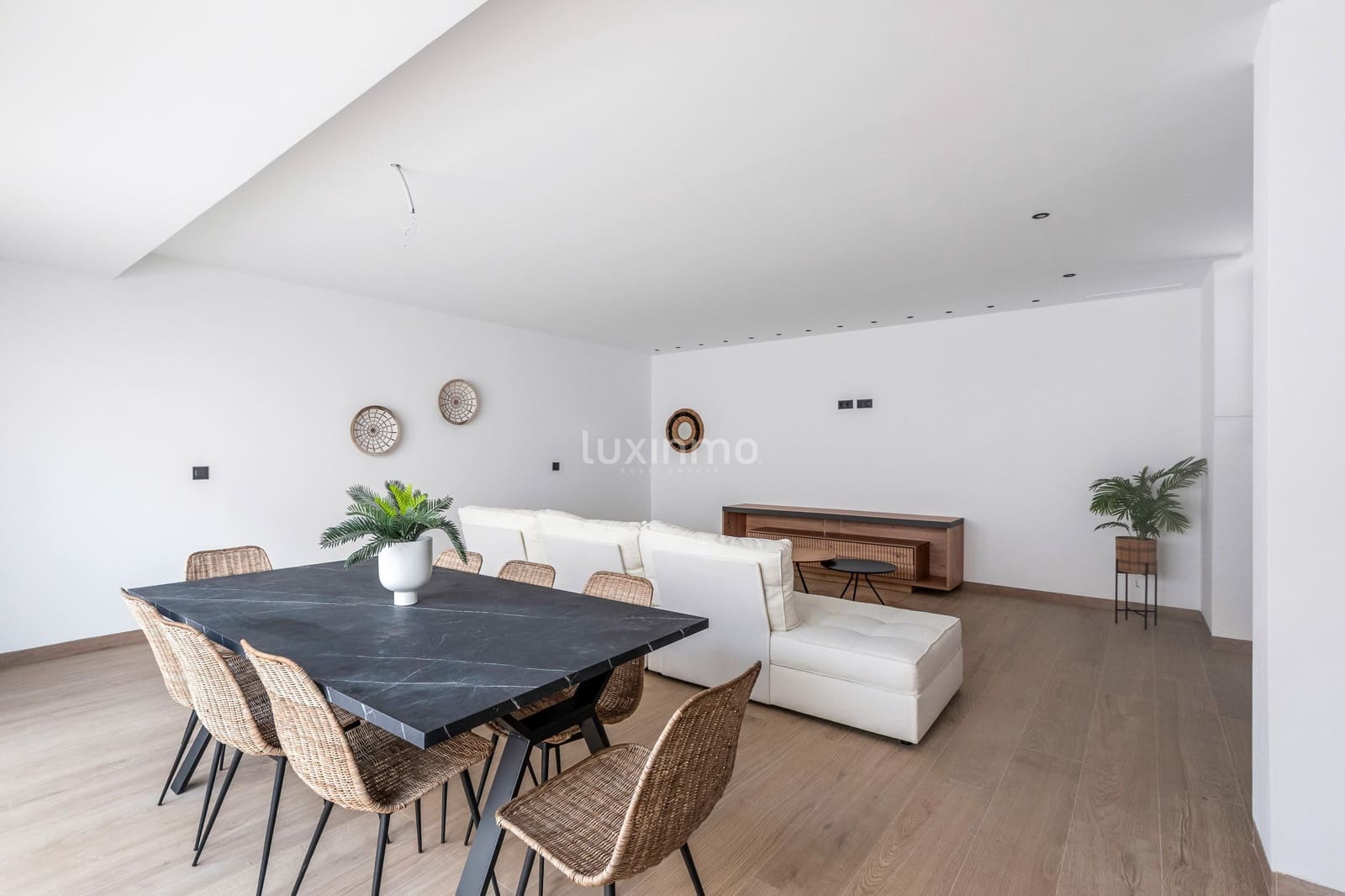 4 makuuhuone Huvila myytävänä paikassa Finestrat mukana uima-altaan 
autotalli - 865 000 € (Ref: 9597232)