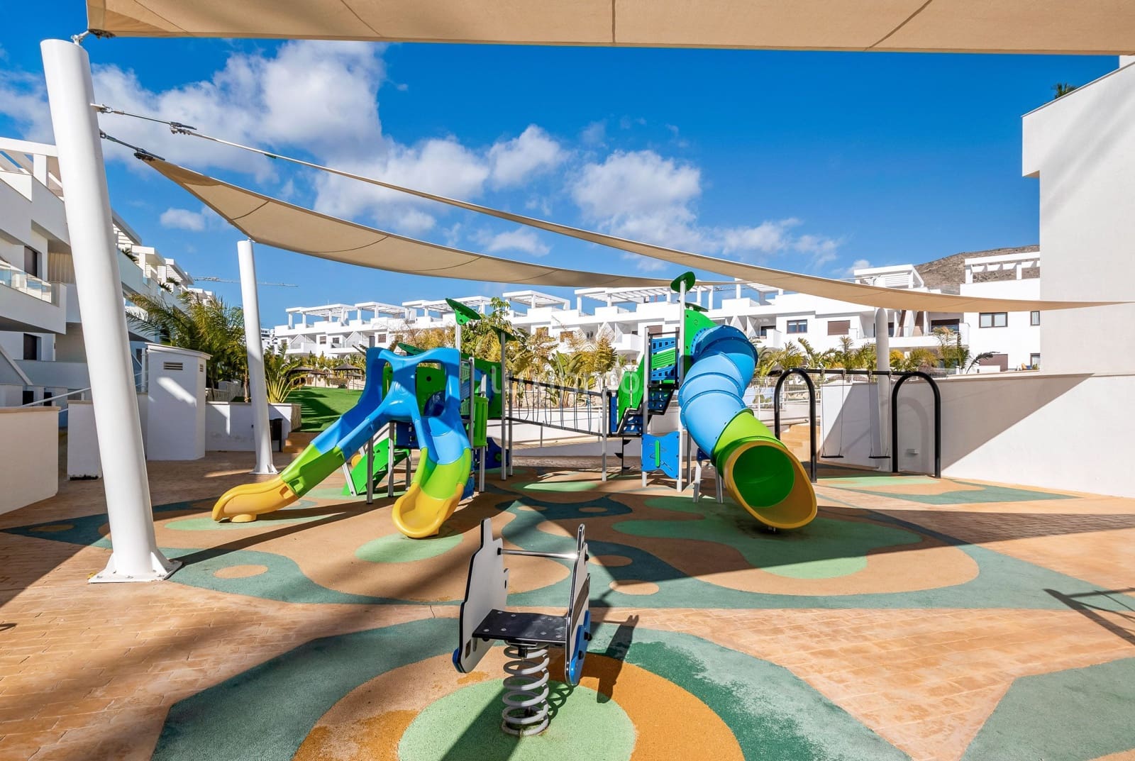 4 makuuhuone Huvila myytävänä paikassa Finestrat mukana uima-altaan 
autotalli - 865 000 € (Ref: 9597232)