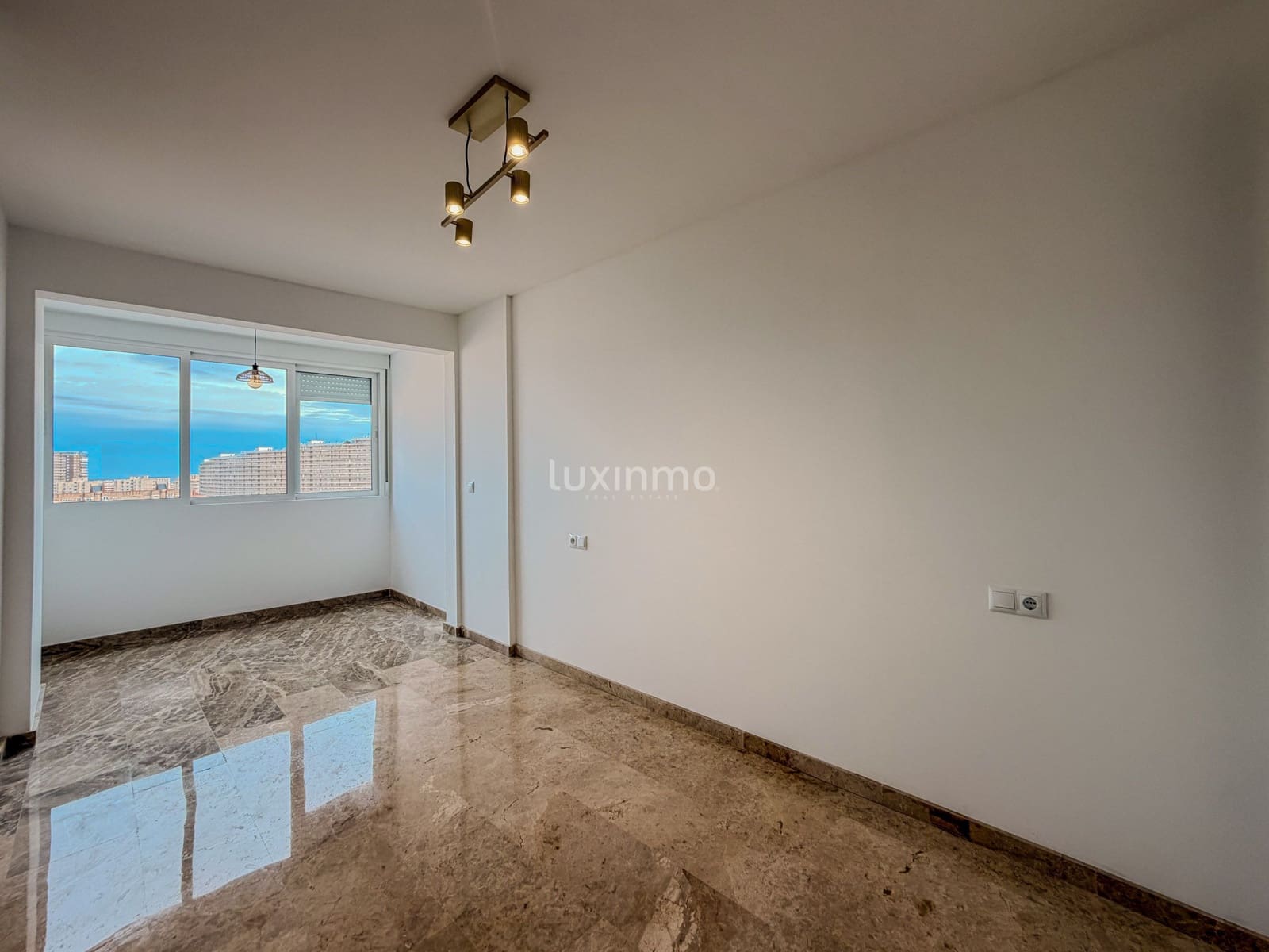 3 makuuhuone Kattohuoneisto vuokrattavana paikassa San Juan de Alicante / Sant Joan d'Alacant mukana uima-altaan - 1 500 € (Ref: 9597233)
