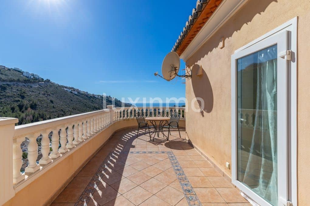 3 bedroom Villa for sale in Benitachell / Benitatxell with pool garage - € 465,000 (Ref: 9597237)