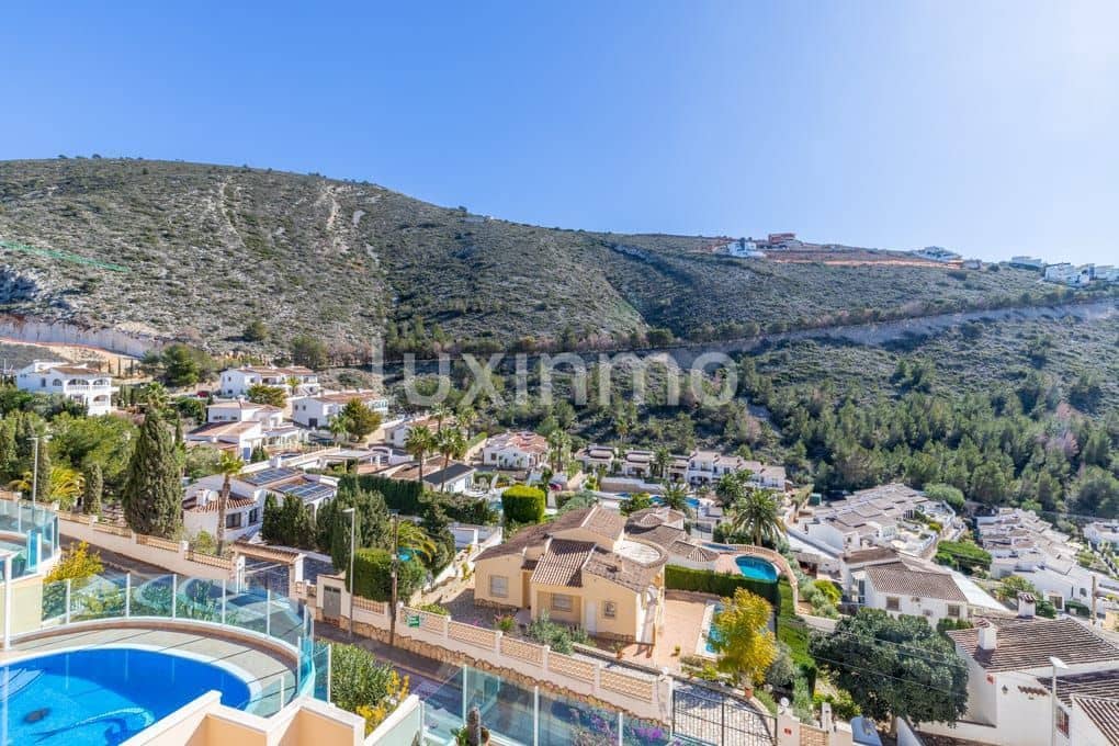 3 bedroom Villa for sale in Benitachell / Benitatxell with pool garage - € 465,000 (Ref: 9597237)